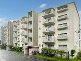 野間台住宅３号棟