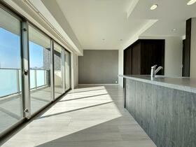 静岡県浜松市中央区中央２丁目