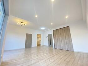 岡山県岡山市北区大元駅前