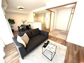 大阪府大阪市中央区高津３丁目