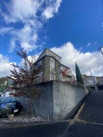 兵庫県神戸市北区花山中尾台３丁目