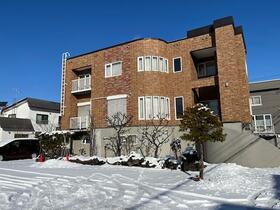 北海道札幌市白石区中央三条５丁目