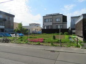 北海道札幌市白石区米里四条１丁目