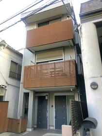 東京都港区赤坂４丁目