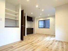 東京都港区西麻布１丁目