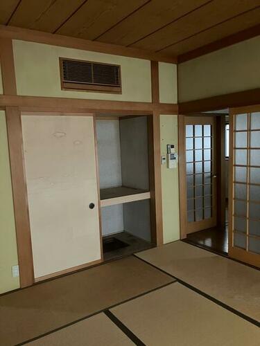 Image 37