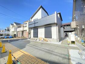 埼玉県上尾市小泉３丁目