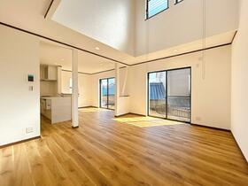 愛知県豊田市平山町６丁目