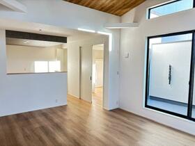 埼玉県川口市中青木３丁目