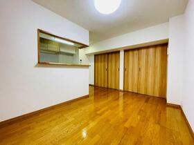 高宮ハウスＩＩ　１０２