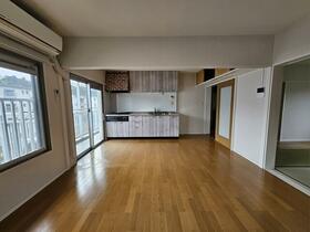 神奈川県横浜市緑区竹山３丁目