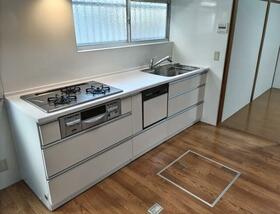 奈良県奈良市四条大路３丁目