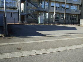 富山県富山市中川原新町