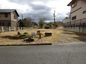 三重県名張市美旗町池の台西