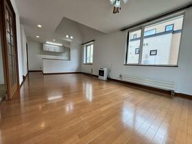 北海道岩見沢市栄町３丁目