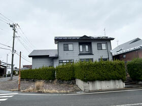 秋田県山本郡三種町鹿渡字沖ノ田