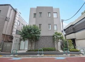 東京都港区南青山２丁目