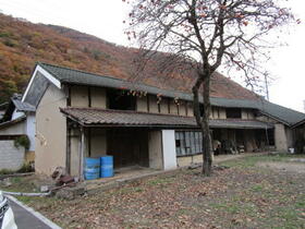 長野県千曲市大字戸倉