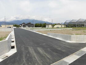 山梨県南アルプス市西野