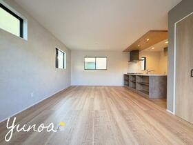 埼玉県三郷市鷹野１丁目