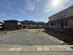 山梨県都留市四日市場