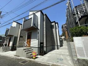 東京都府中市清水が丘３丁目