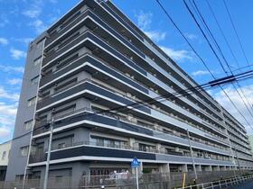 ファミリアーレ八田駅前