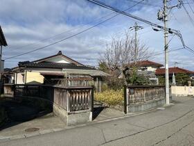 山形県鶴岡市鳥居町