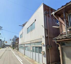 富山県高岡市定塚町