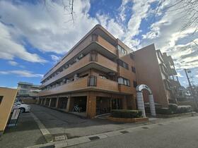 富山県富山市安野屋町３丁目