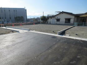 山梨県甲府市中小河原町