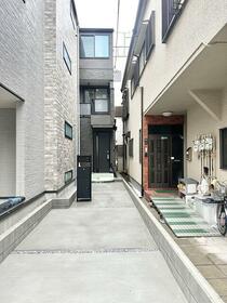 東京都大田区東蒲田２丁目