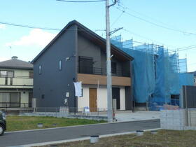 神奈川県伊勢原市高森１丁目