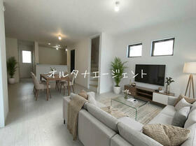 東京都八王子市館町