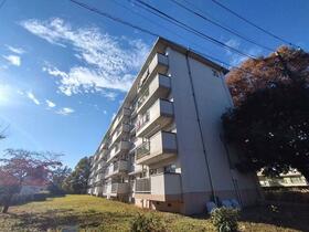 リフォームされた陽当たりの良いけやき台分譲団地