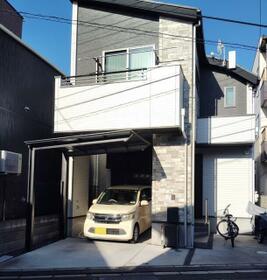 東京都足立区皿沼３丁目