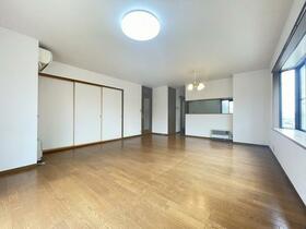 三重県四日市市三滝台４丁目