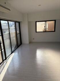 神奈川県横浜市南区共進町１丁目