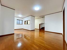 東京都八王子市高倉町