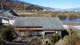 山梨県南巨摩郡富士川町駅前通２丁目