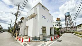 京都府向日市鶏冠井町沢ノ東