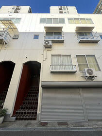 大阪府大阪市西区境川１丁目