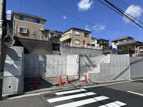 神奈川県横浜市港南区芹が谷４丁目