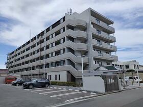 グラン・ドムール松浪