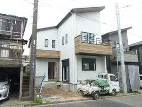 神奈川県伊勢原市高森２丁目