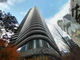 大阪府大阪市北区堂島２丁目