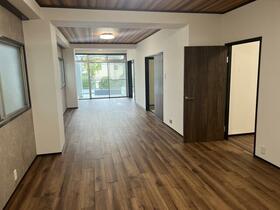 南ヶ丘アイリスA棟112号