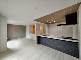 沖縄県浦添市前田４丁目