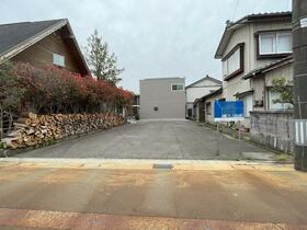 新潟県燕市吉田春日町