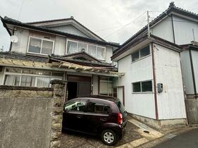 山形県鶴岡市小波渡字浜田